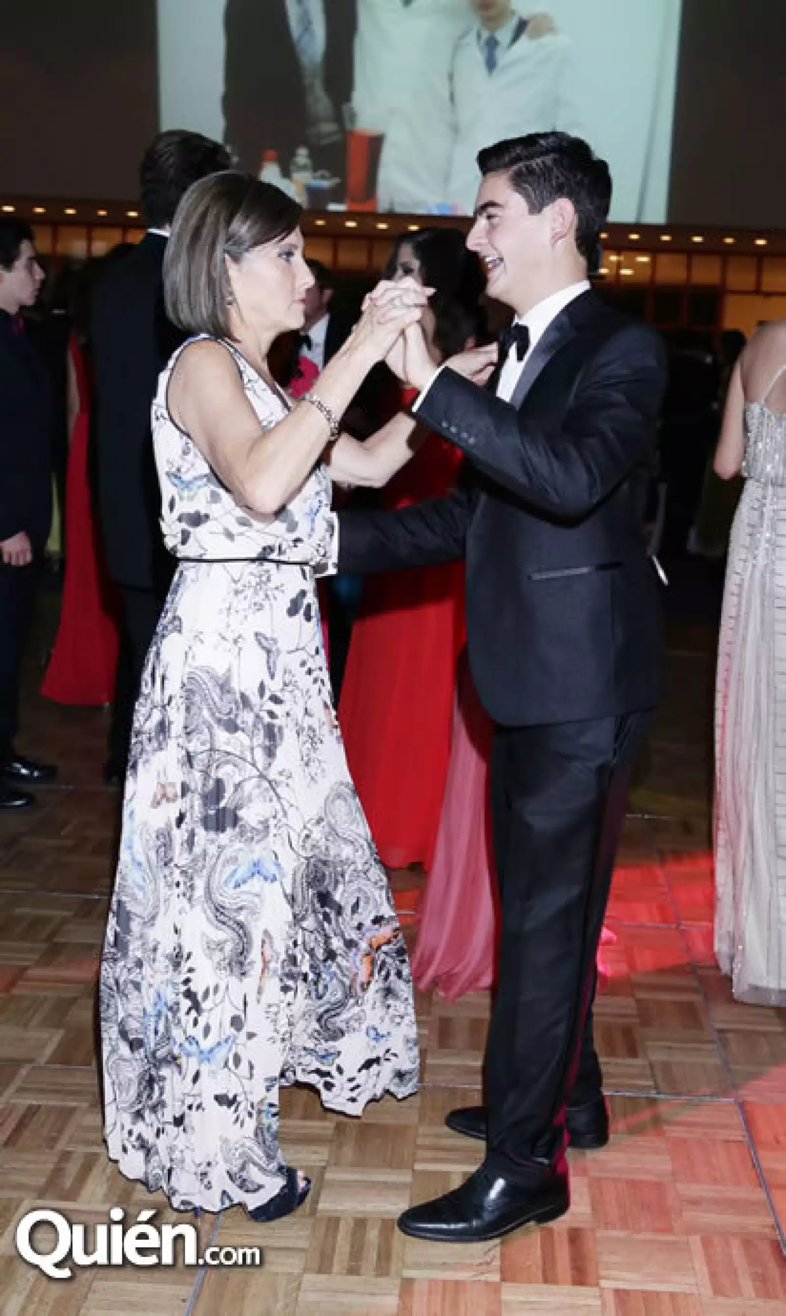 Lourdes Vega,Mauricio Vega