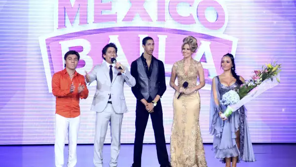 Programas como 'México baila', contenido en el que invierte la televisora mexicana TV Azteca.