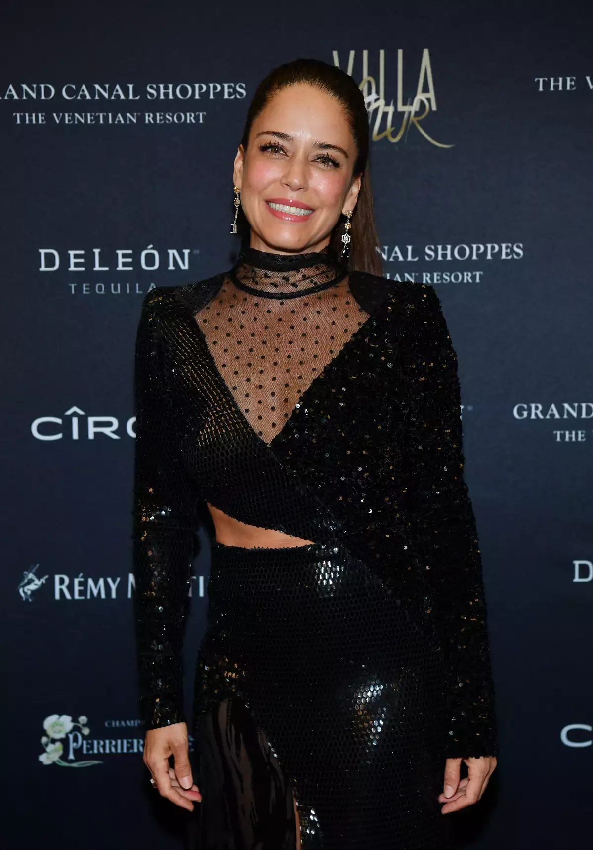 Ana Claudia Talancón en la inauguración de Villa Azur
