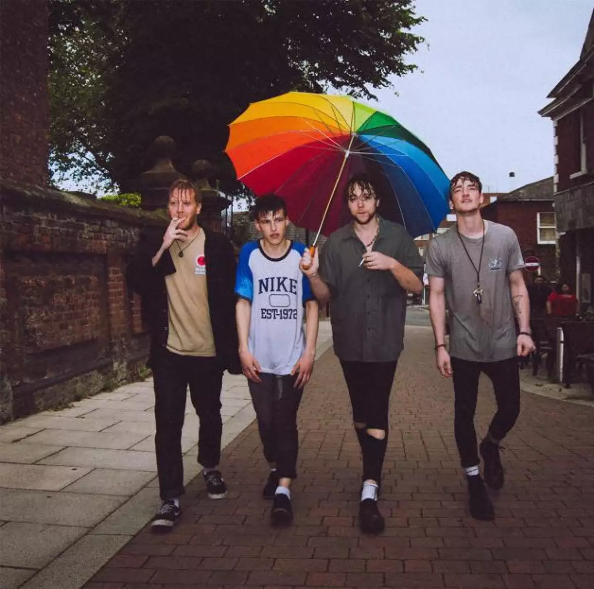 Los cuatro integrantes del grupo Viola Beach, así como su representante, murieron este fin de semana en Suecia, después de que su coche cayera a un barranco.