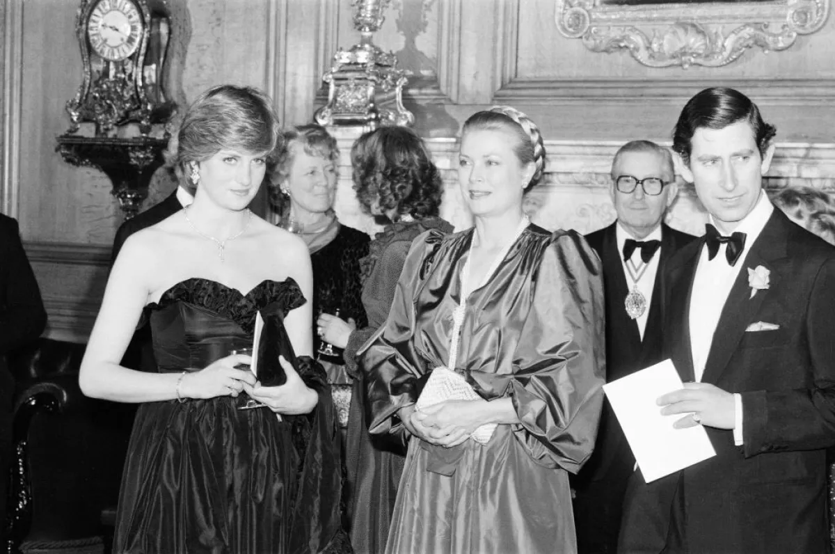 Princesa Diana, Grace Kelly y príncipe Carlos