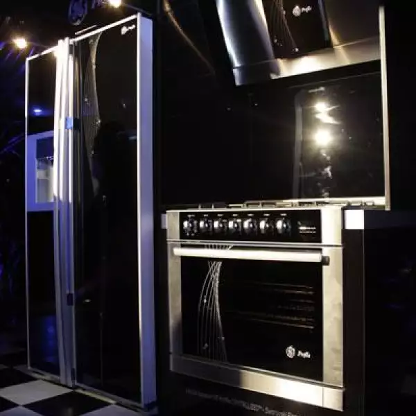 coctel GE y Swarovski