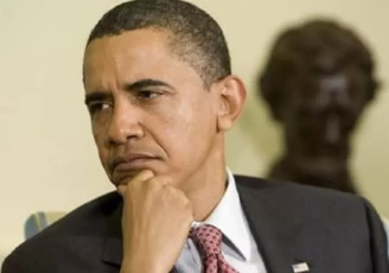 Barack Obama busca convencer a los bancos de EU que abran la llave crediticia. (Foto: Reuters)