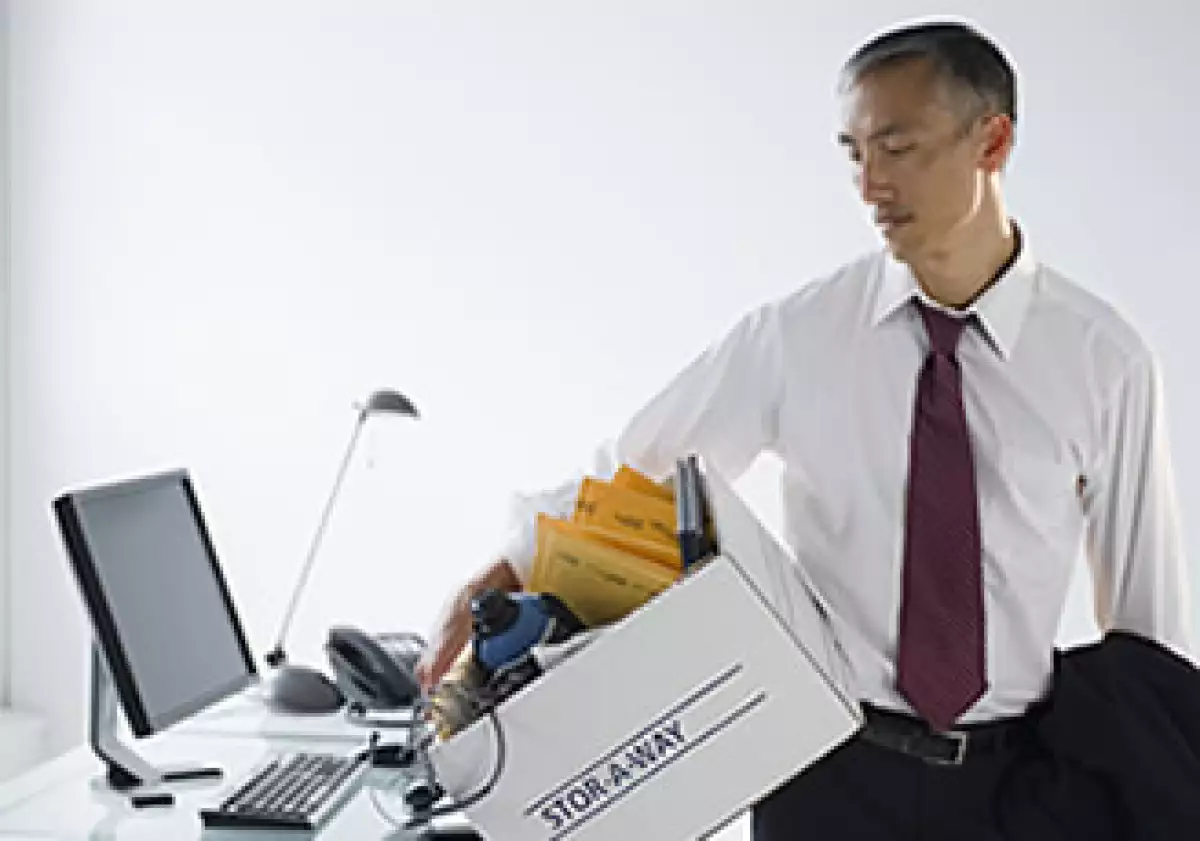 El gasto del consumidor está frenado por el elevado desempleo  en los países regidos por el euro. (Foto: AP)