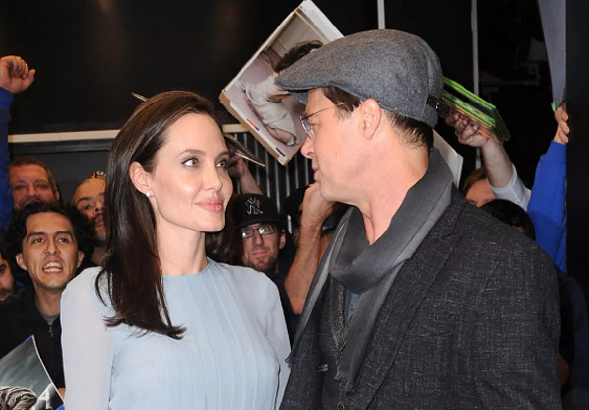 La pareja continúa fuerte a pesar de que desde hace muchos años, los medios internacionales los han separado en más de una ocasión.