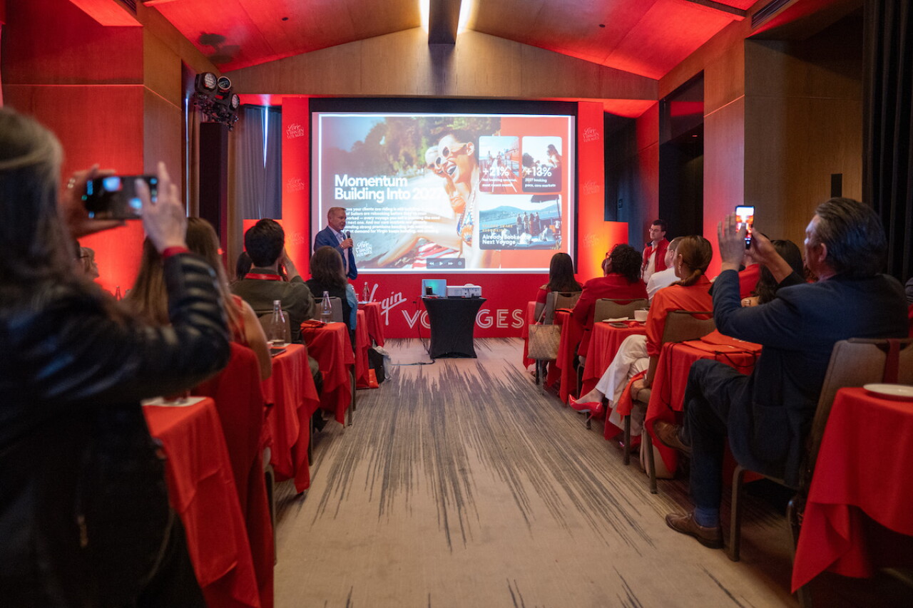 Virgin Voyages celebra el turismo en una noche inolvidable