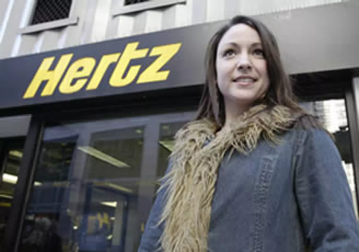 Los accionistas de Dollar Thrifty recibirán además 0.6366 de una acción común de Hertz. (Foto: AP)