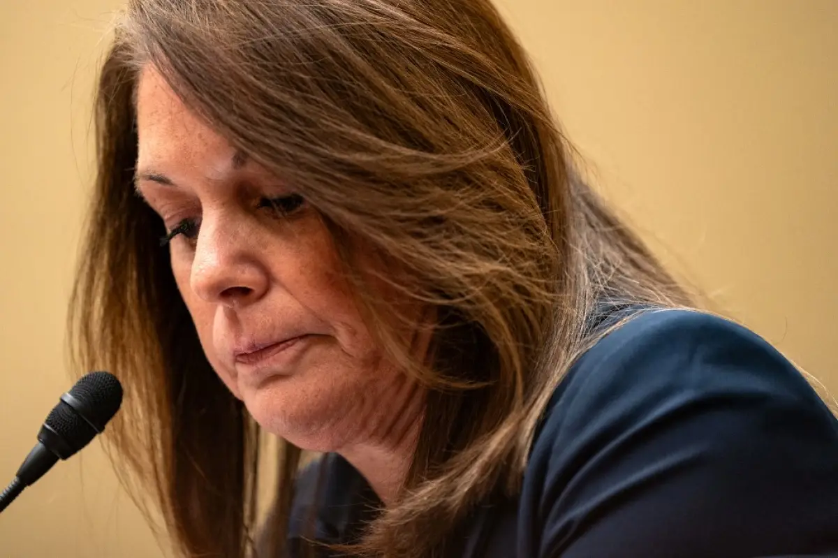 La directora del Servicio Secreto de los Estados Unidos, Kimberly Cheatle, testifica ante el Comité de Supervisión y Rendición de Cuentas de la Cámara de Representantes durante una audiencia en el edificio de oficinas de la Casa Rayburn el 22 de julio de 2024 en Washington, DC.