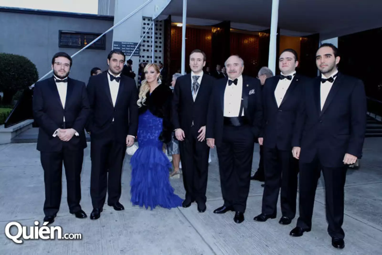 Melulen, Jorge, Emma, Elías, José, Julián y Yusif Abed