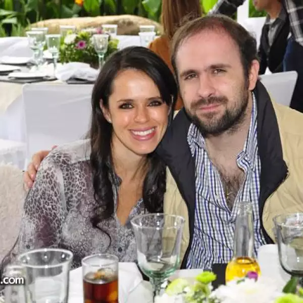 Civil Bety Vega y Rene Palme