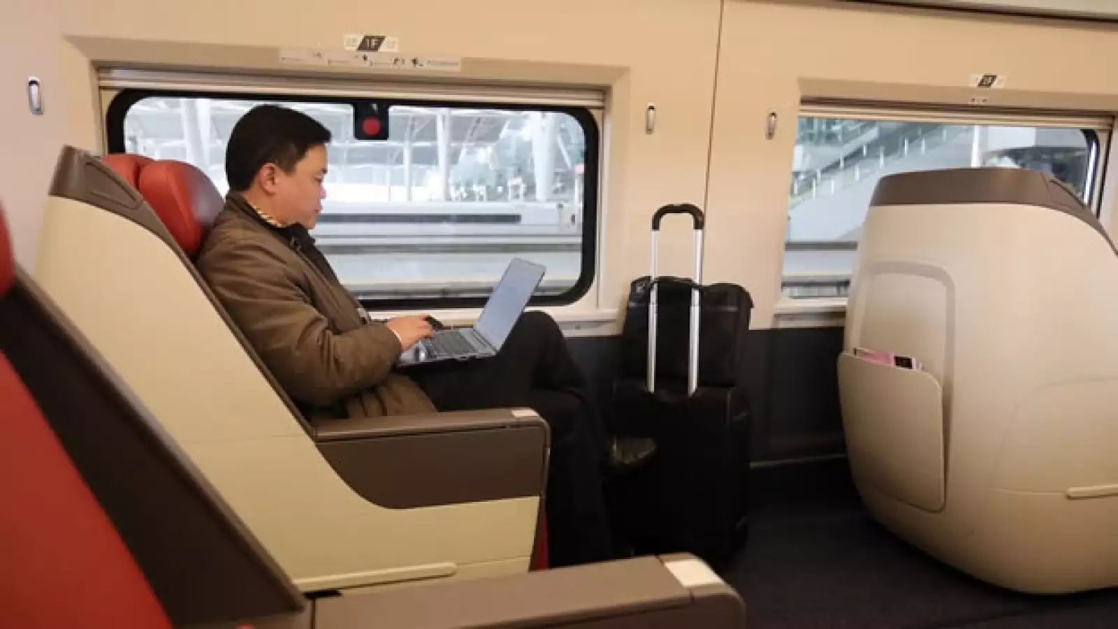 China presenta su nuevo tren bala