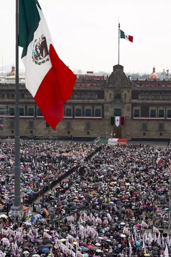 Andrés Manuel López Obrador da su sexto y último informe de Gobierno en el Zócalo capitalino