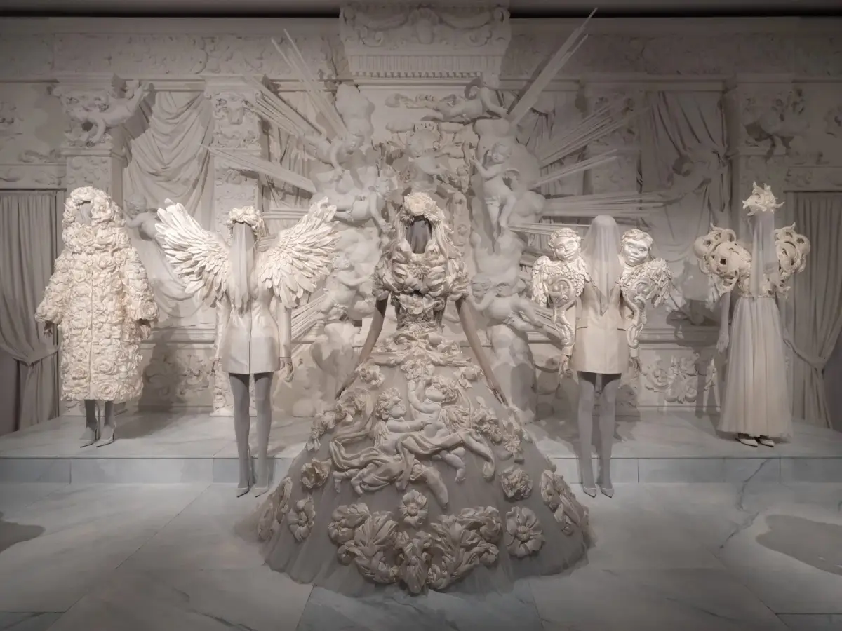 dolce-&-gabanna-exposicióon-milan.jpg