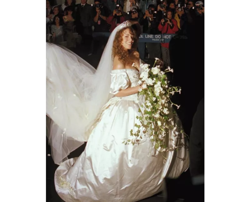 Famosas como Heidi Klum, Mariah Carey y Jennifer Lopez usaron vestidos de novia diseñados por Wang y todas ellas se han divorciado. ¿Será que sus creaciones dan mala suerte?