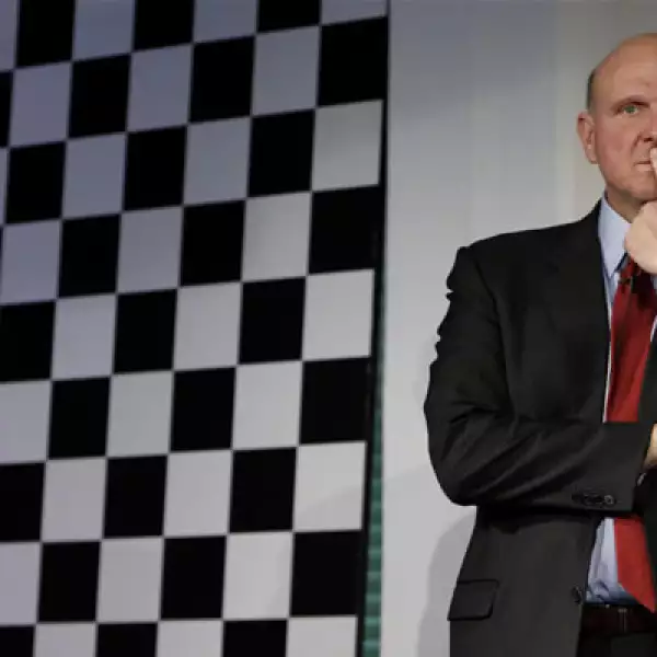 El director general de Microsoft, Steve Ballmer, el miércoles 7 en Munich habló del lanzamiento del nuevo programa operativo Windows 7. La firma cree que el lanzamiento, que será el 22 de octubre, aumentará solo levemente la demanda de PCs.