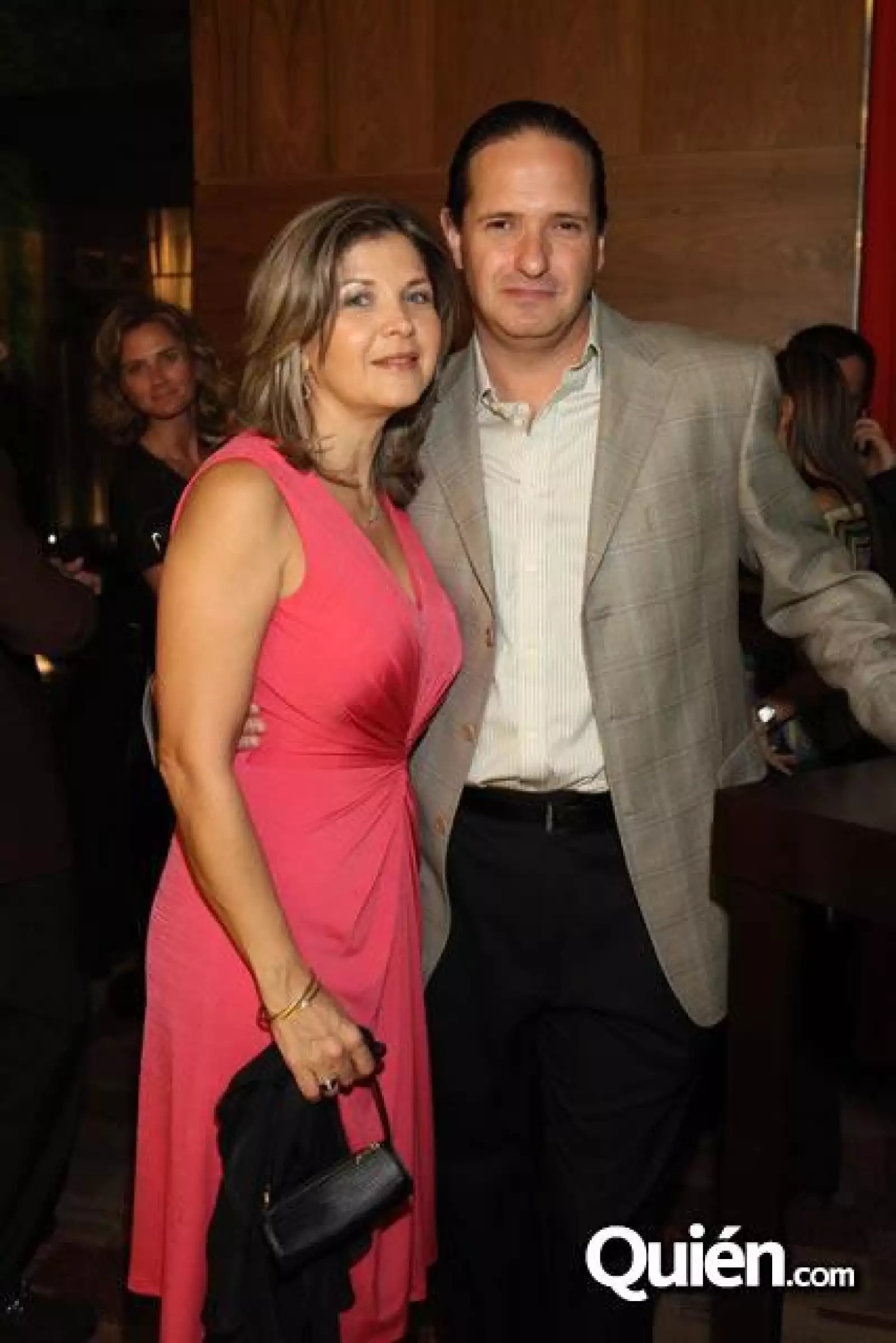 Gladys Martinez,Luis Gerardo Martinez