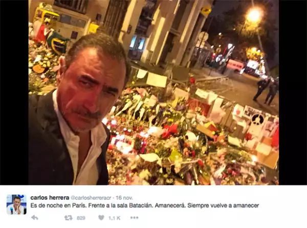 El periodista se tomó una selfie fuera del Bataclán, uno de los lugares afectados por el atentado terrorista.