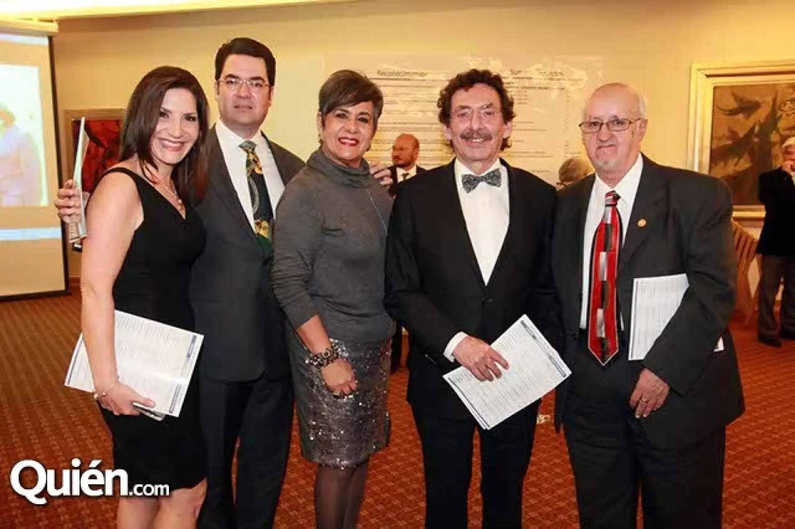 Rossana Herrera,Justo Fernández,Gela Frutis,Gonzalo Lara y Aurelio Amnadi
