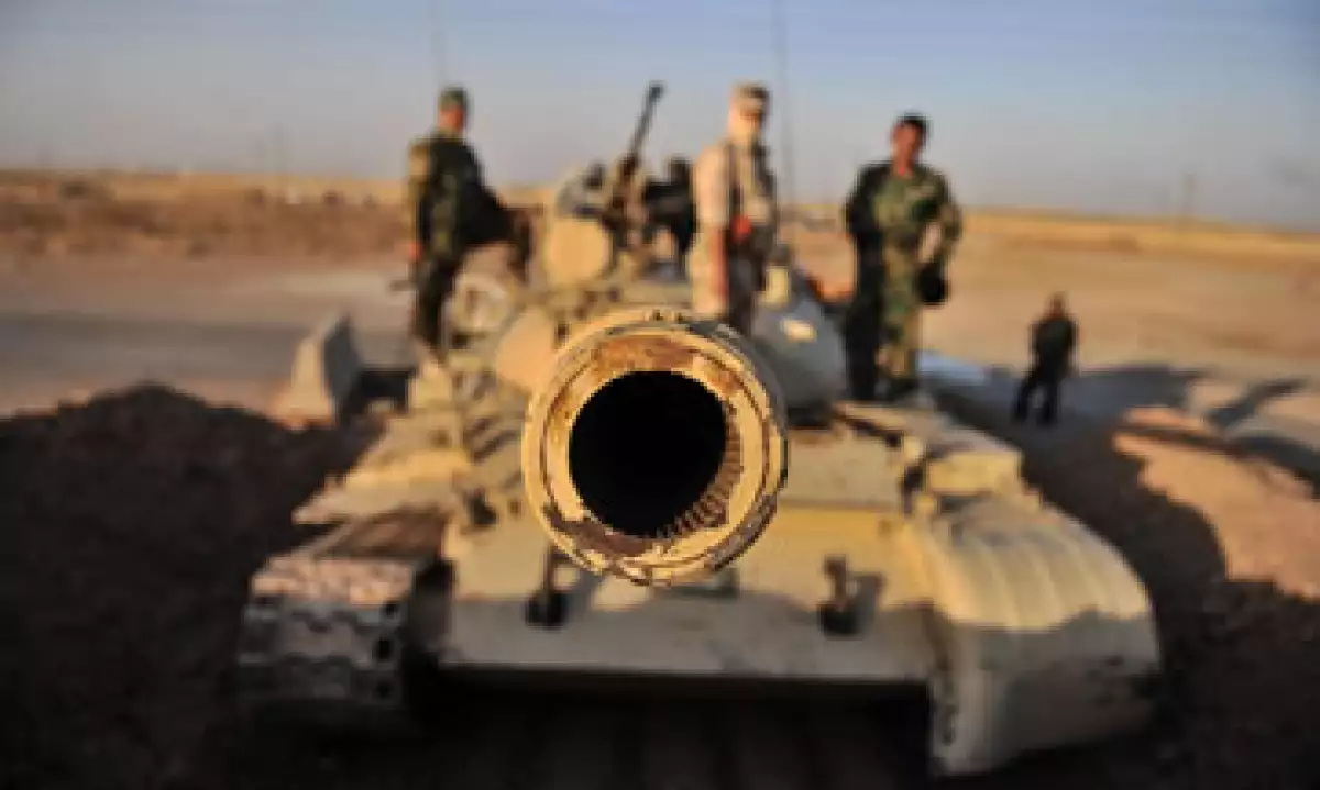 Fuerzas kurdas antes de un combate contra los militantes de ISIS en la ciudad de Kirkuk, Iraq. (Foto: Getty Images)