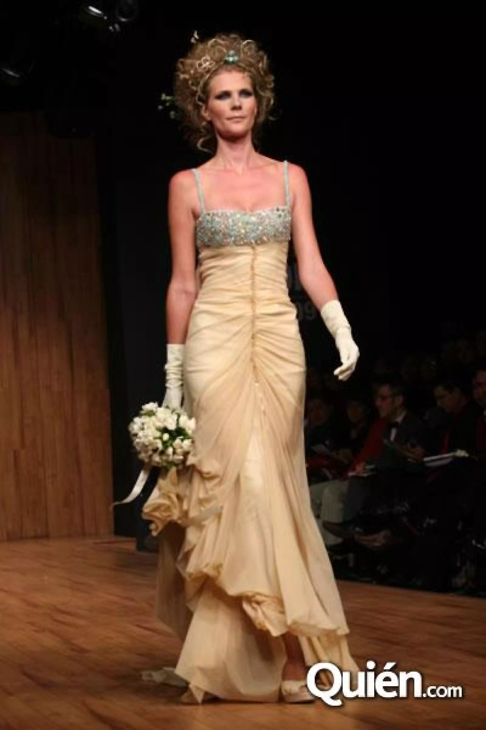 MF Pasarela Blanca Estela Sánchez