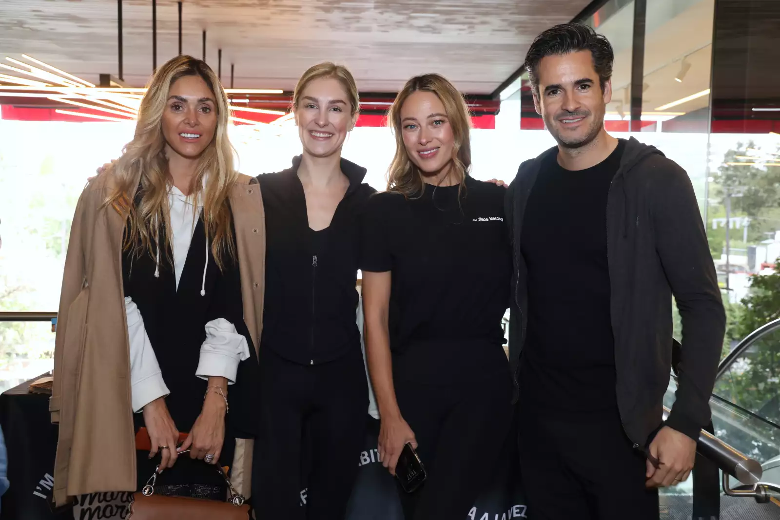 Regina Bautista, Cecilia Buerkle , Vanessa Huppenkothen y Ricard