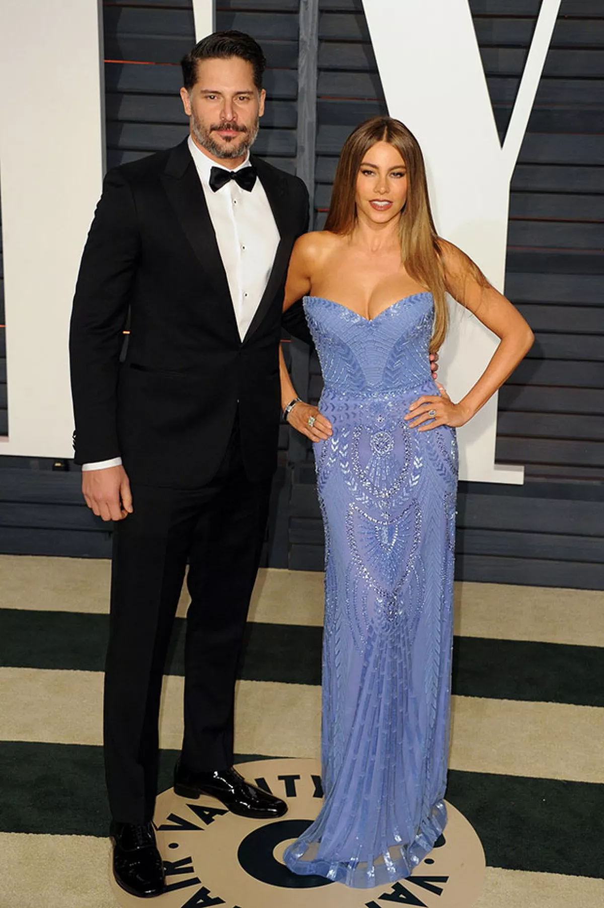 La prometida de Joe Manganiello también asegura que le es difícil encontrar vestidos que le queden a la perfección.