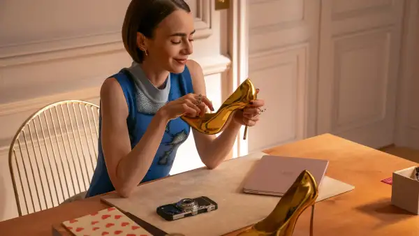 ‘Emily in Paris' revela la fecha de estreno de su última temporada y primeras imágenes