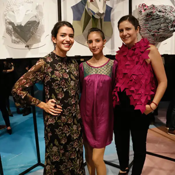 Rocío y Lourdes Cortés con Ana Paula Alatriste