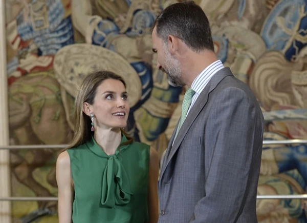 En público la pareja se muestra cariñosa.