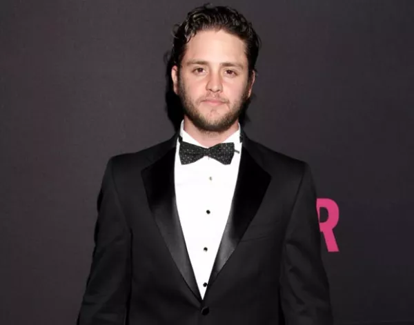 Christopher se encuentra muy enamorado y en nueva película.