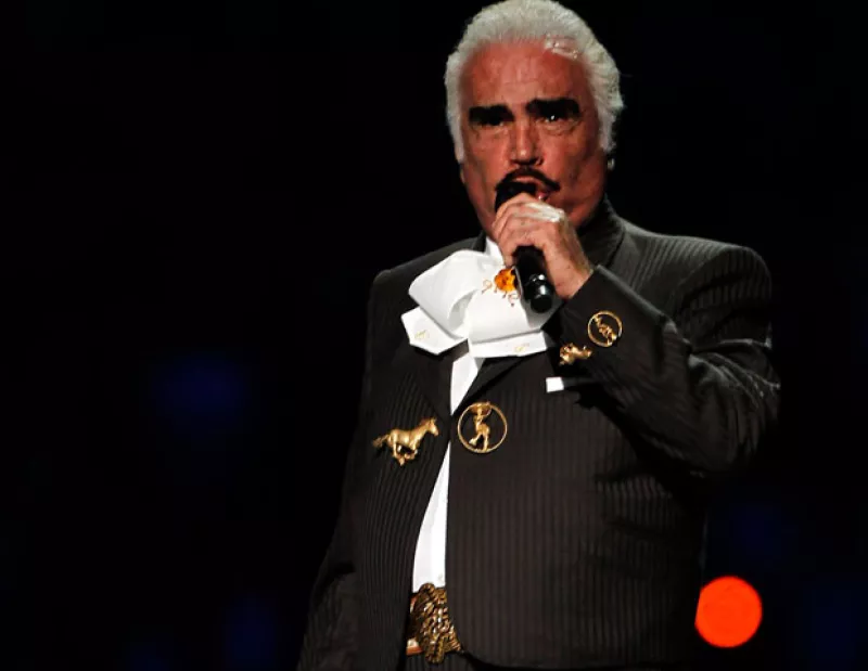 Aunque no se tiene un diágnostico aún, Mara Patricia Castañeda, nuera del cantante, explicó que en sus niveles de sangre no hay alteración, por lo que es probable que no se trate de cáncer hepático.