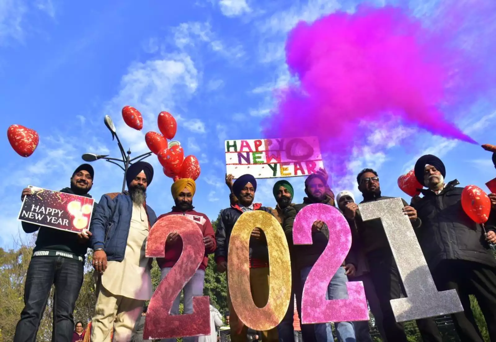 Subdued New Year's Eve Celebrations As Night Curfew Imposed In Many Cities Due To Covid-19