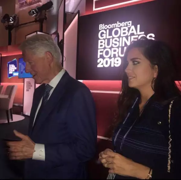 Bill Clinton y Carolyn Adams.jpg