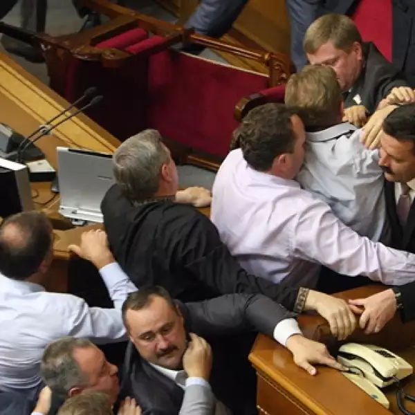 Ucrania Parlamento pelea 5