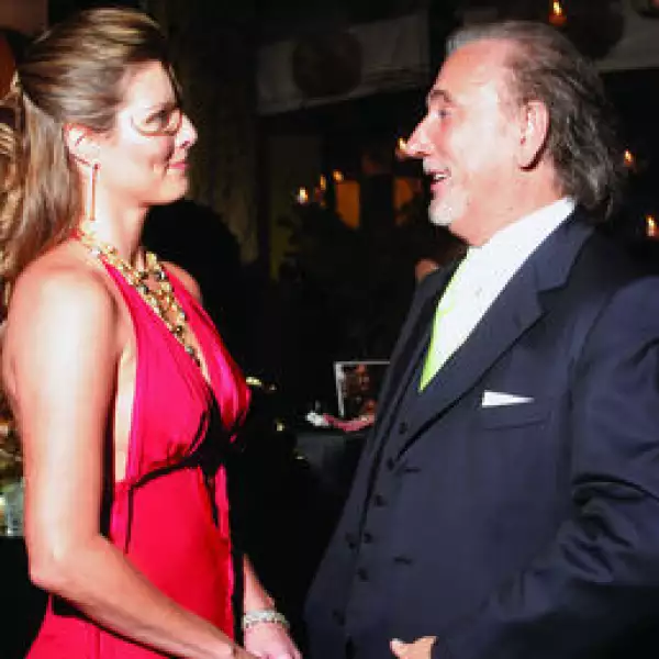 Montserrat Oliver, Roberto Coin