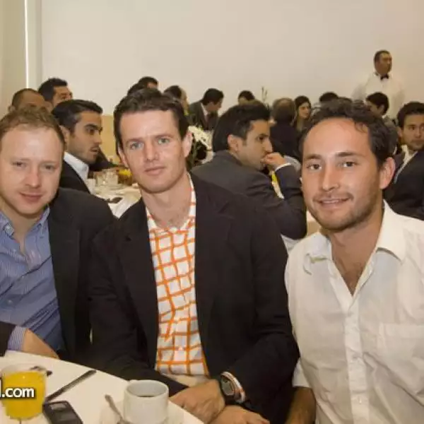 Manuel García,Juan Diego Gomez Almada,Mauricio Perez