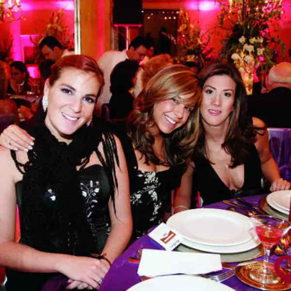 Angie Fidey, Evelyn Peralta, Casandra Pelizze