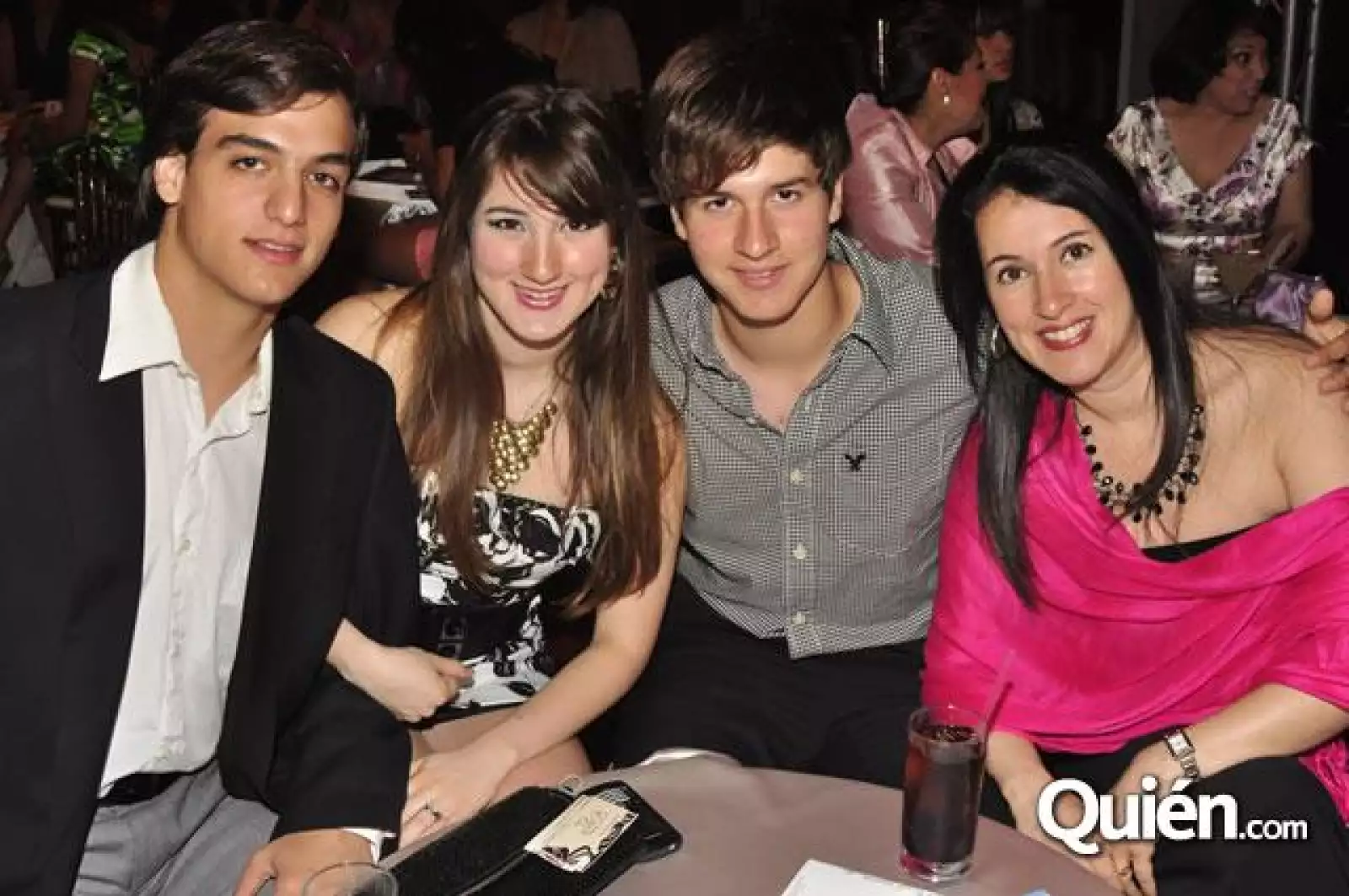 Concurso de Diseñadores del Instituto Di Burgo