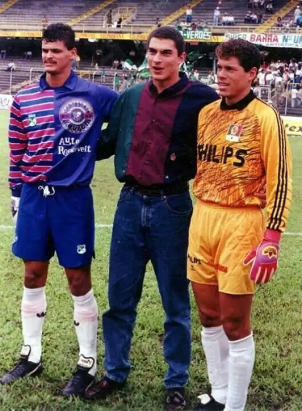 Uniformes de portero.jpg