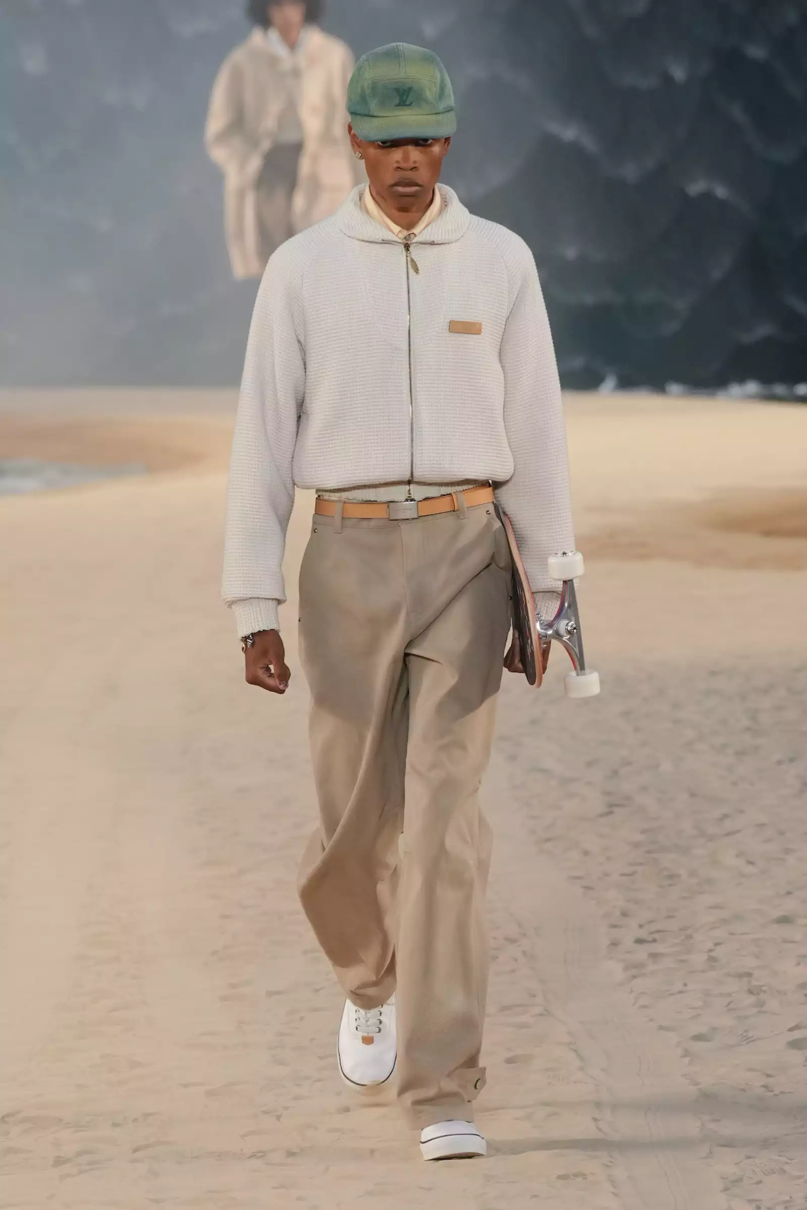 Vuitton m S27 044.jpg