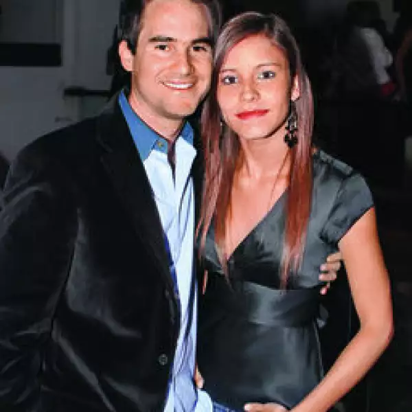 Ian Armstrong, Sofía Brenner