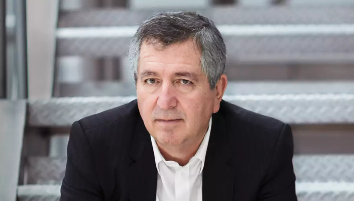 El empresario ha expresado que retoma el control de Omnilife tras su divorcio con Angélica Fuentes, quien fungía como CEO de  la empresa.