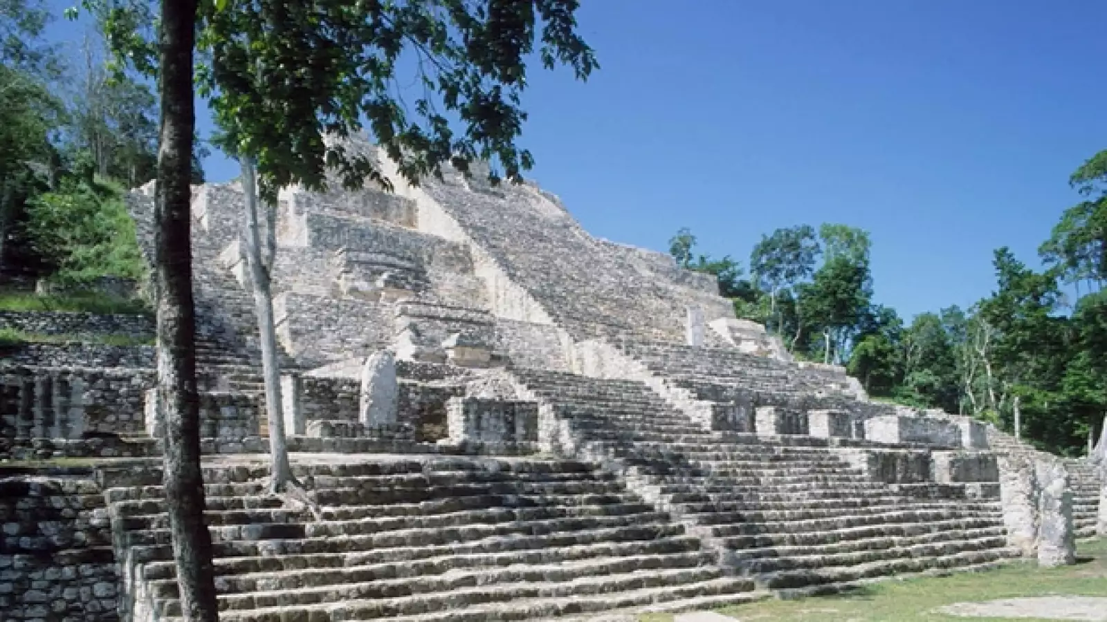calakmul, campeche, zona arqueologica