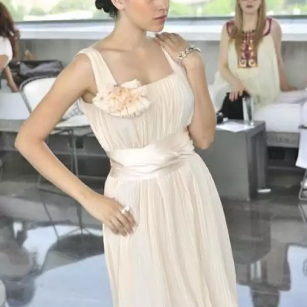 Venus by Alejandro Carlín