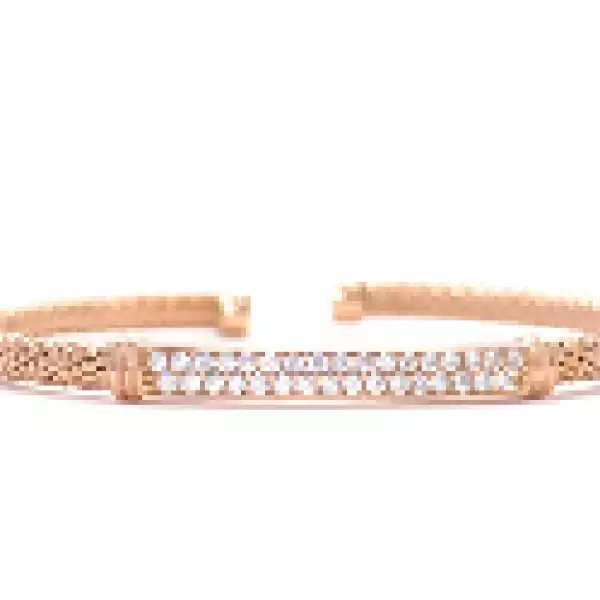 Si prefieres algo sencillo, pero que llame la atención te recomendamos esta pulsera de Taller de los Ballesteros.