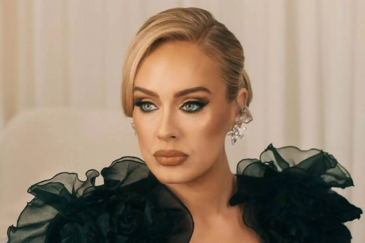adele (1).jpg