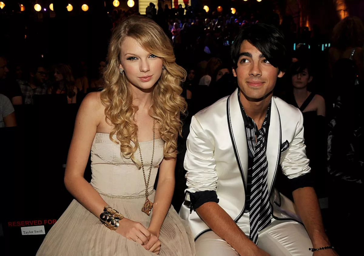 2008 MTV Video Music Awards - Backstage and Audience