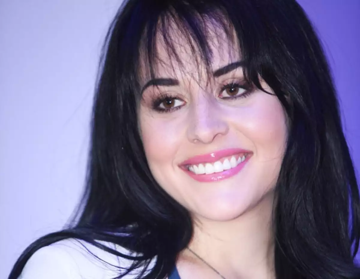 La hija del primer actor, Gonzalo Vega platicó de los esfuerzos y de los sacrificios que ha tenido que hacer para lograr tener una carrera estable como actriz.