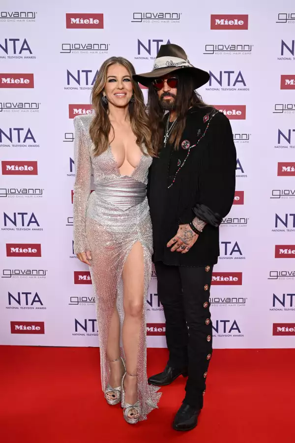 Elizabeth Hurley y Billy Ray Cyrus