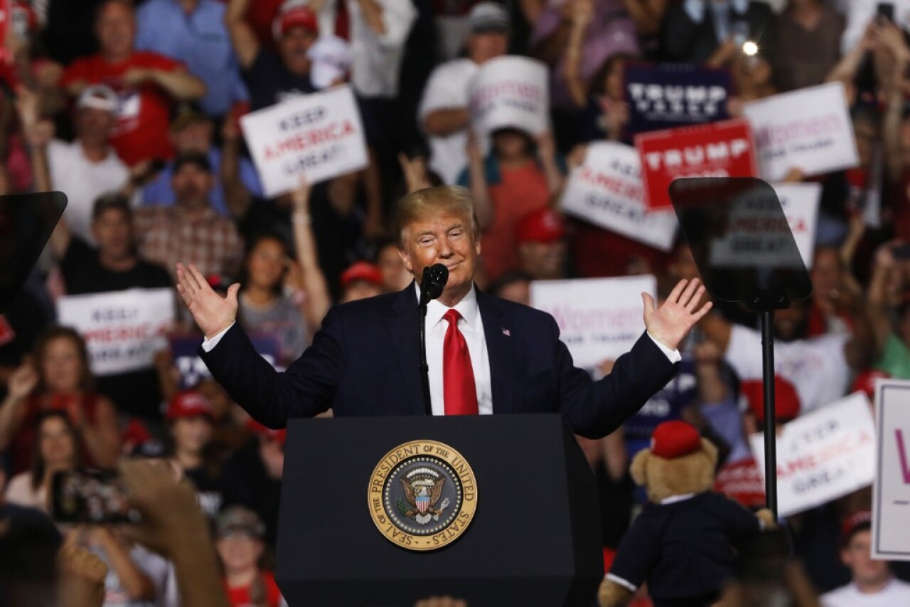 Cae la aprobación de Trump en materia económica revela encuesta